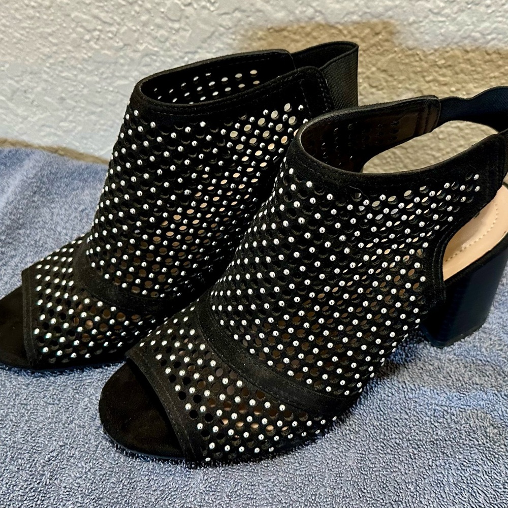 Andrew Geller Elegant Black Studded Women's Heels
